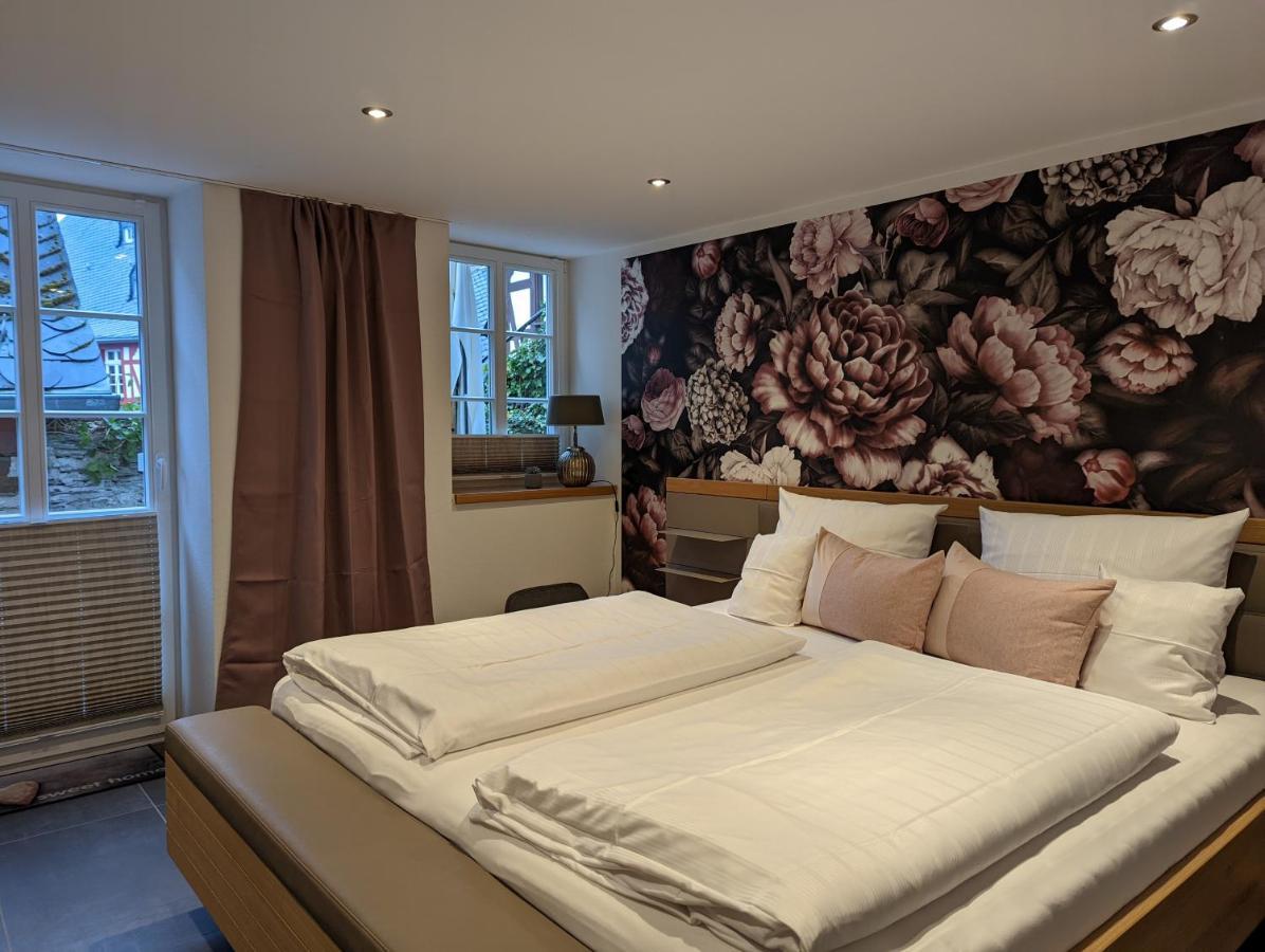 Hotel Klapperburg 바일슈타인 외부 사진