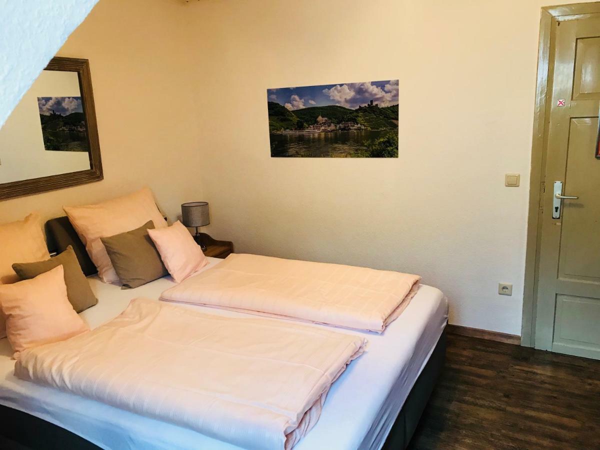 Hotel Klapperburg 바일슈타인 외부 사진